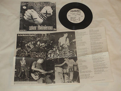 Teen Idles 7-inch and package contents